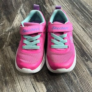 Pink size 10  girls sketcher sneakers